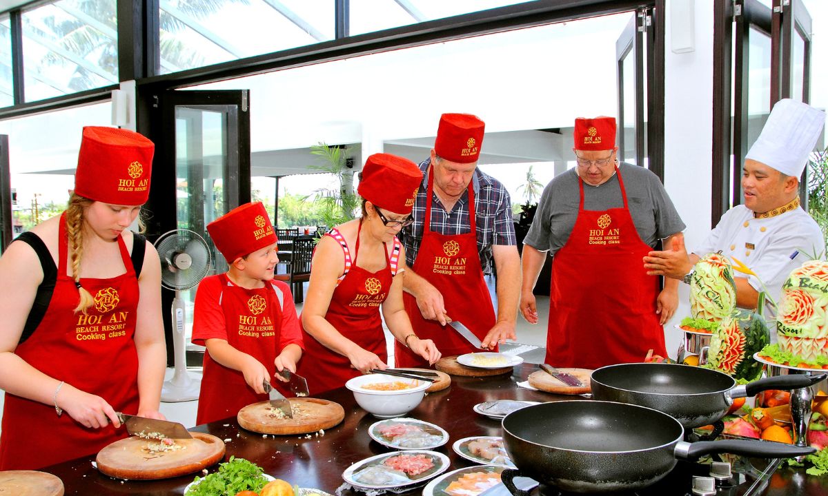 cooking class affordable luxury Hoi An