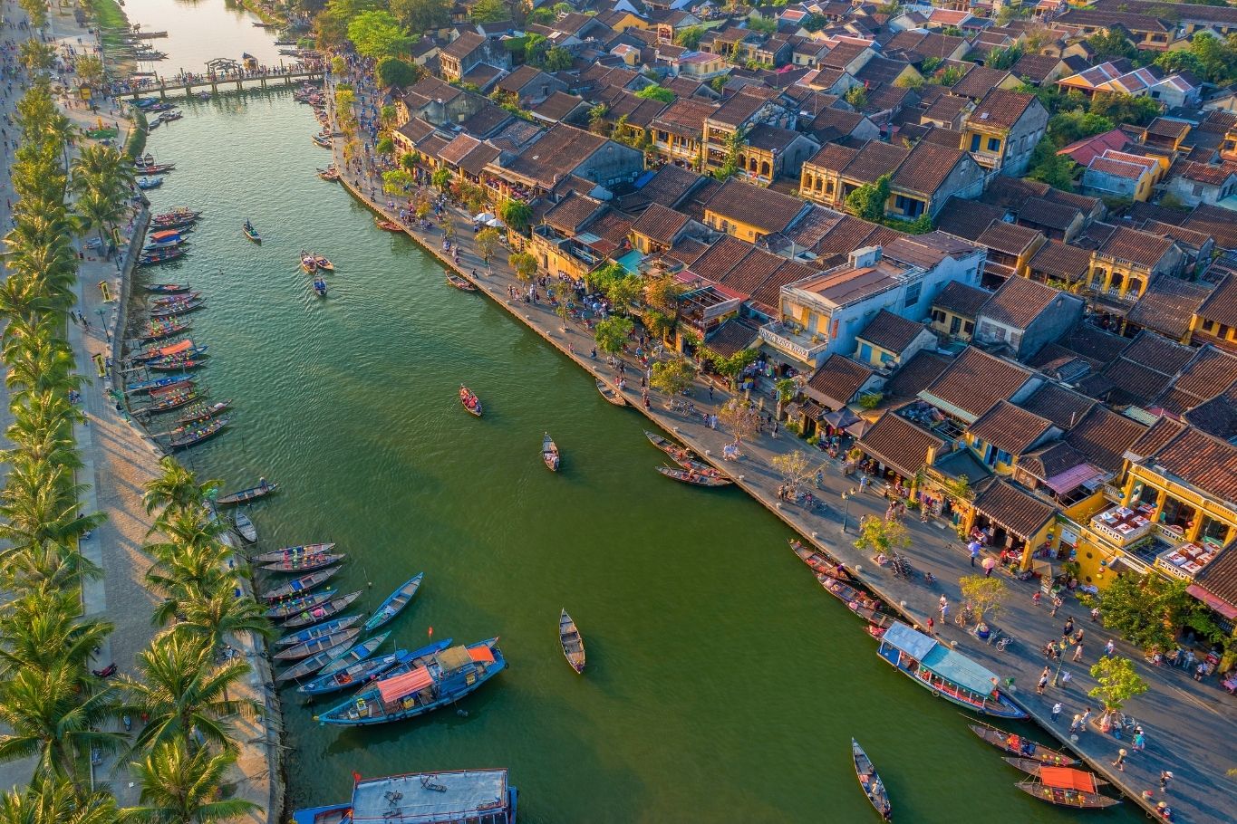 tropical holiday in hoi an