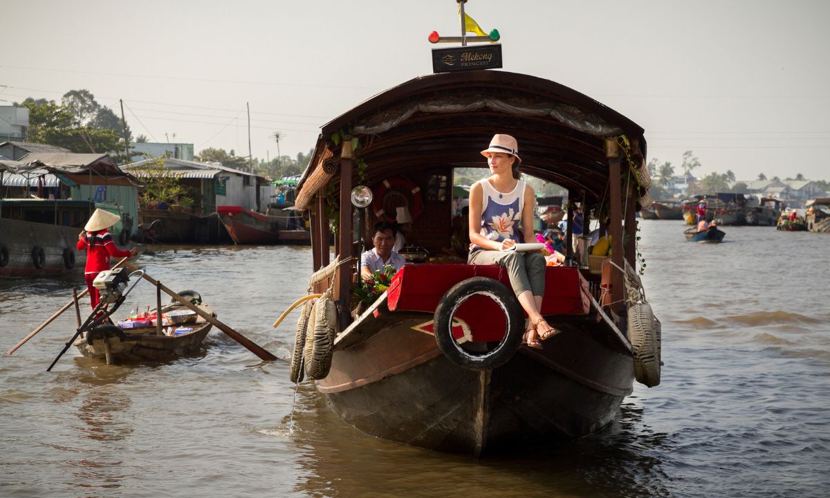 floating market mekong princess